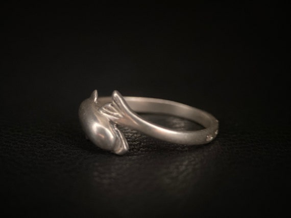 Dolphin vintage sterling silver ring size 6 3/4, … - image 9
