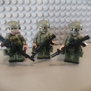 Figurine type lego 1 militaire Français de la deuxième guerre