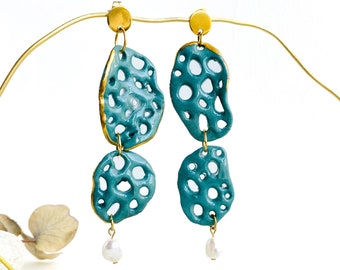 Boucles d'oreilles dépareillées, pendants irréguliers en céramique, boucles d'oreilles bohème turquoise vert plaqué or, boucles d'oreilles pendantes abstraites en porcelaine pour femme