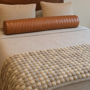 Funda de almohada redonda marrón de piel de cordero auténtica, con cremallera, ideal para decoración de aniversario, inauguración de la casa y decoración del hogar.