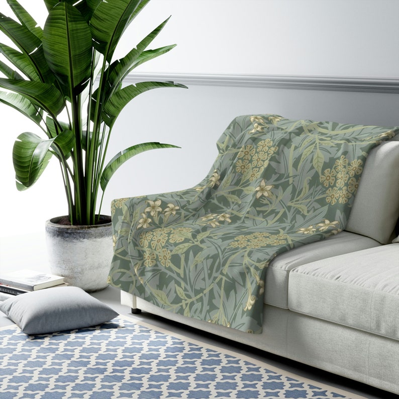 Secret Garden Sherpa Fleece Throw Blanket, Beautiful Sage Green Pattern made for Comfy Boho Decor, 2 Sizes: 50" x 60" or, 60" x 80" image 8