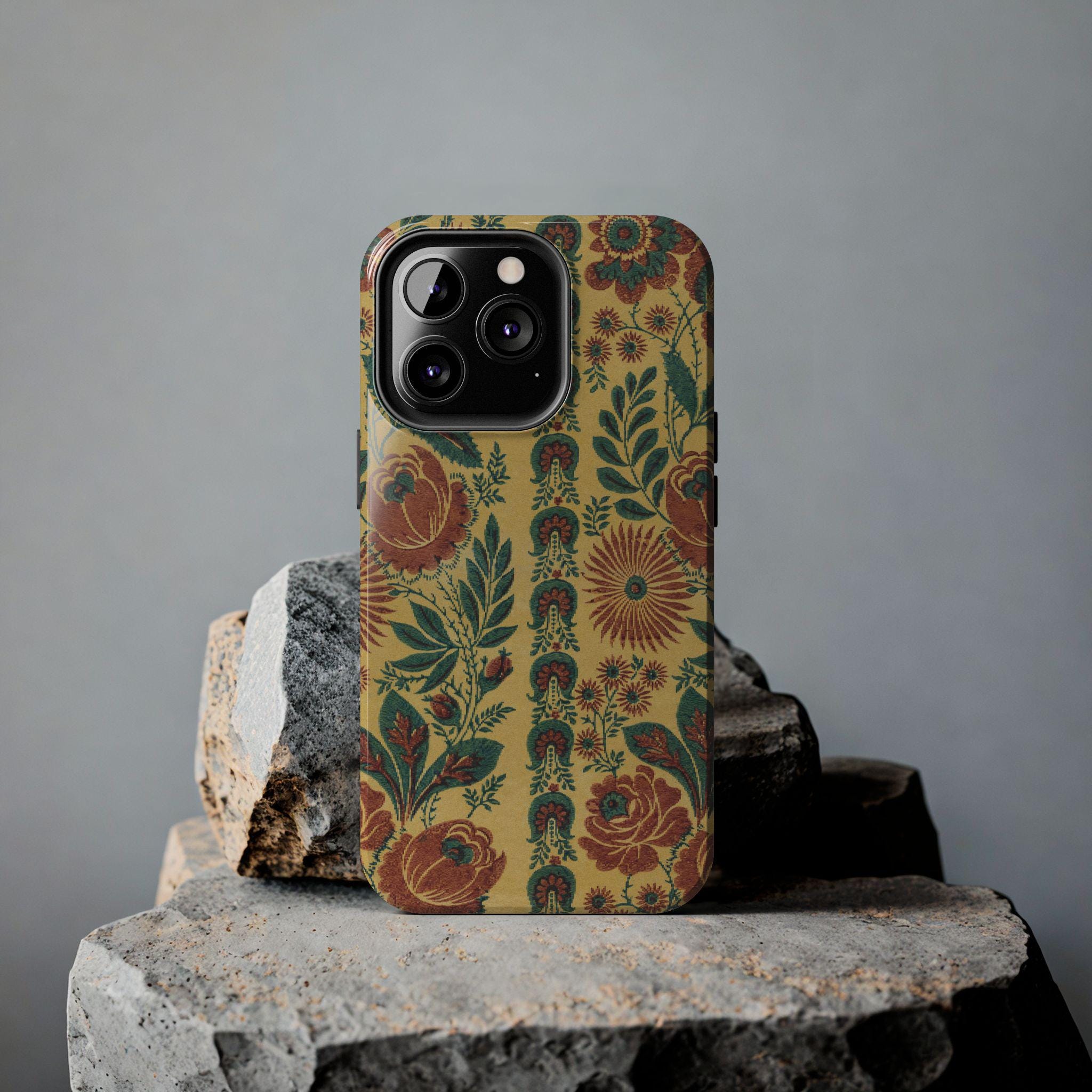Retro Florals 70s Boho Hippie Design Tough Case iPhone 7, 8, X, 11
