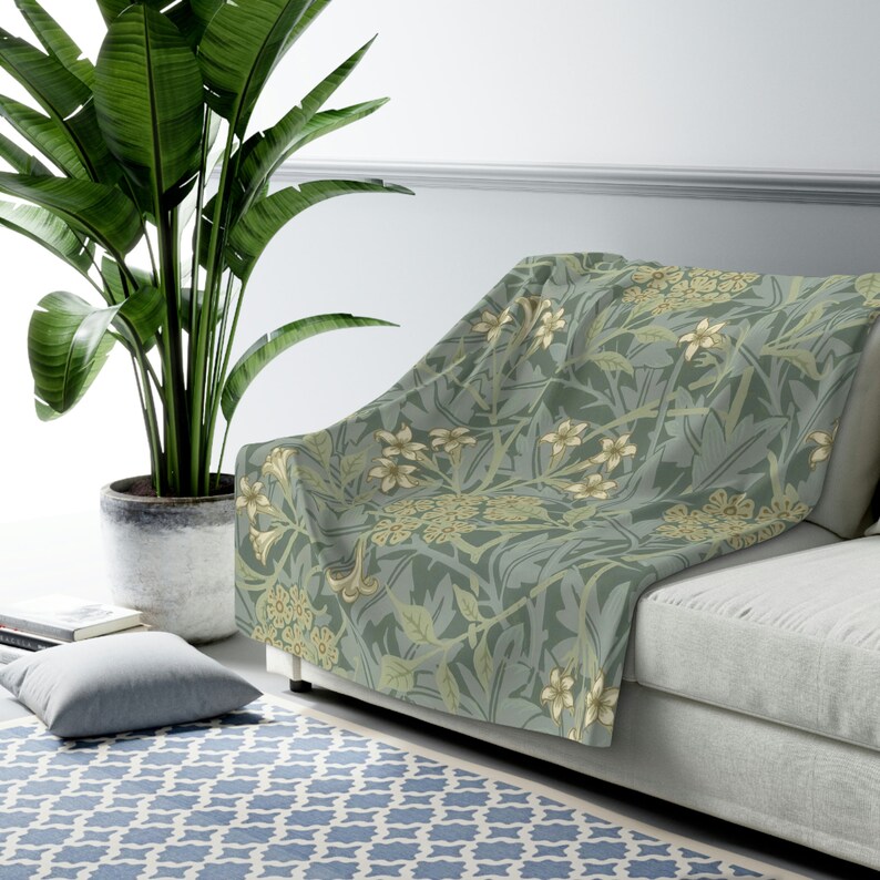 Secret Garden Sherpa Fleece Throw Blanket, Beautiful Sage Green Pattern made for Comfy Boho Decor, 2 Sizes: 50" x 60" or, 60" x 80" image 4