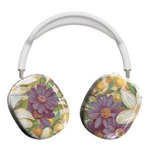 Campy Daisy Bouquet, 1970s Style Hippie Vintage Style AirPods Max Shells – Sweet 70s Wildflower Botanical Headphone Covers for Protection
