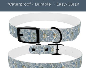 Elegantes blaues und weißes Hundehalsband, Vintage Blumen- und geometrischer Druck für stilvolle Haustiere, wasserdichtes und langlebiges Haustierzubehör, 3 Schnallenoptionen