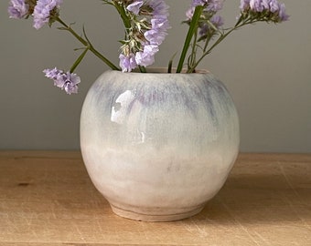 Handmade ceramic bud vase, small ceramic vase, vase for flowers, small pottery vase