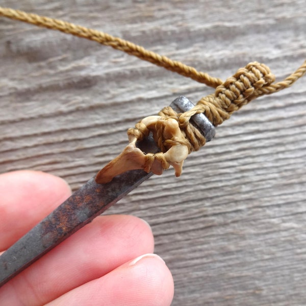 Coffin Nail Talisman Necklace with Raccoon Vertebrae Macrame Pendant, Witch Protection Gothic Necklace, Unique Men's Halloween Jewelry