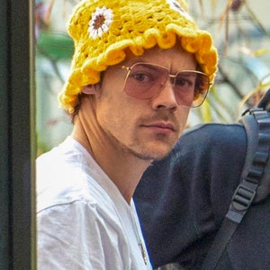 Harry Style Crochet bucket hat, Harry style hat, Crochet sunflower bucket hat harry styles