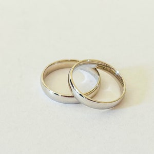 Solid Sterling Silver Wedding Band, Dainty Wedding Ring, Engraved Stacking Ring, Plain Engagement, Men&#39;s Women&#39;s Simple Band, Free Engraving