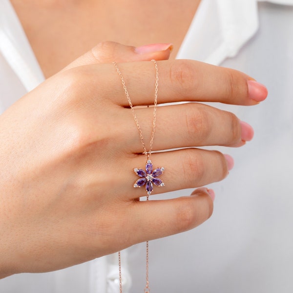 Amethyst Daisy Necklace, Dainty Gemstone Charm Necklace, Jewelry for Her, Flower Necklace, Christmas Gift, February Birthstone Necklace