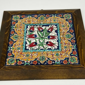 27 cm - 10 inch -  Turkish Ceramic Tiles, for kitchen or bathrooms, Decorative tiles , Wall Decoration, Framed  , Wall Art, Floral Pattern,