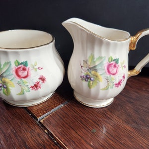 Sadler Cream and Sugar Set