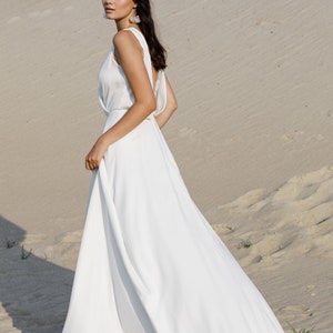 Strand Boho Hochzeitskleid wickeln, Brautkleid wickeln, Fließendes Hochzeitskleid eine Linie, Brautkleid ERIKA Bild 2