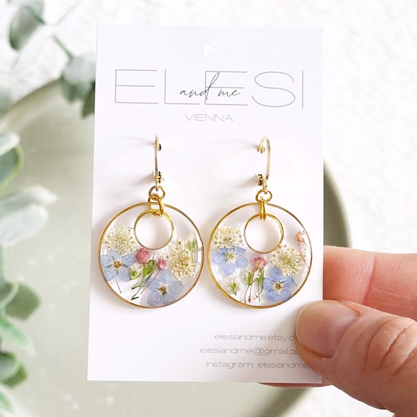 Resin Wildblüten Ohrringe mit gepressten bunten Blüten, Blumen Epoxidharz Ohrringe mit gold / silber Leverback Verschluss