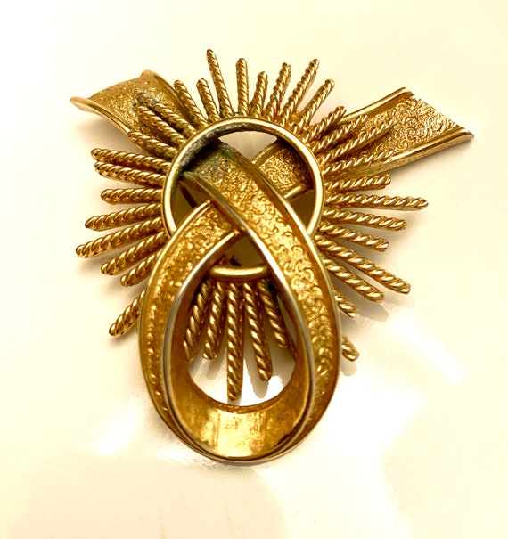 1980s MONET Gold Plated Broach Pin