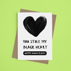 Tarjeta de aniversario emo de corazón negro para novio, esposo gótico o citas alternativas Tarjeta de un año juntos para él, temática de música rock