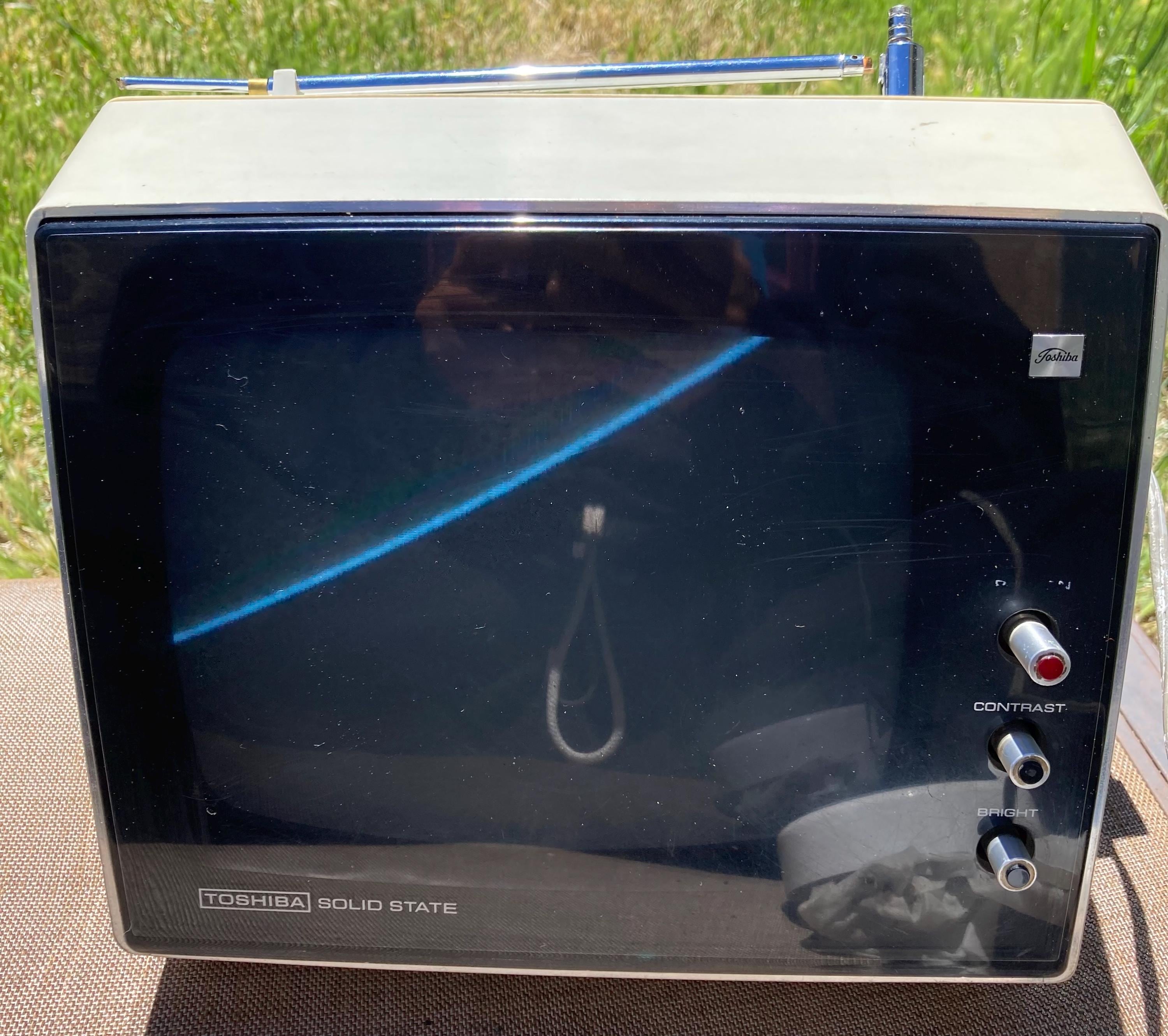 Toshiba 921 9 Inch Television TV 1973 White Still Works - Etsy