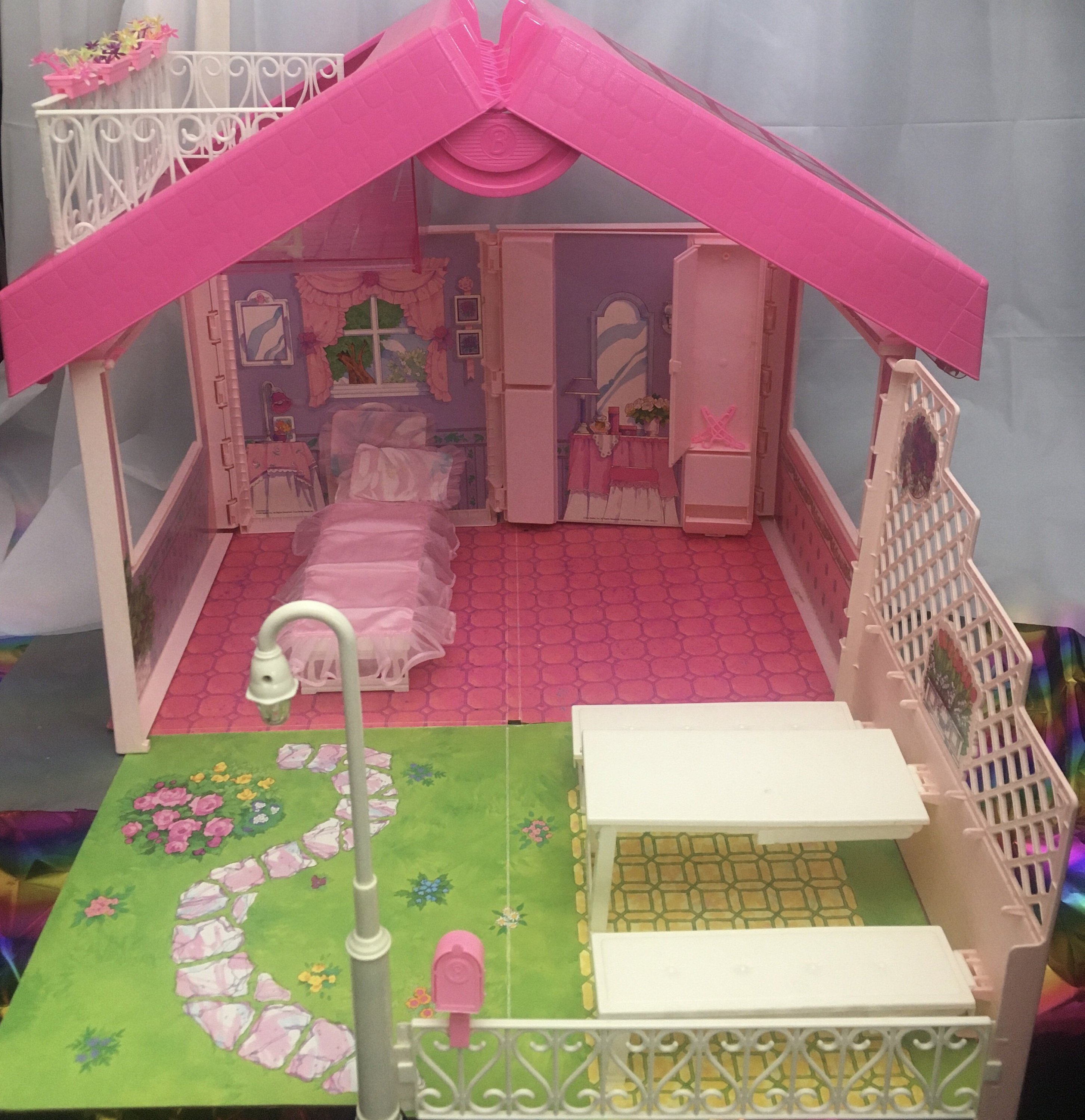 1992 Barbie Fold 'n Fun House Box Date: 1992 Condition, 60% OFF