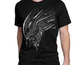 Alien Xenomorph Black T-Shirt, Men&#39;s and Women&#39;s Sizes (ALI-454421)