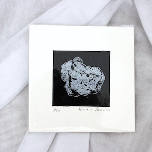 Linocut - small format - 11x11cm - Rock - black and white