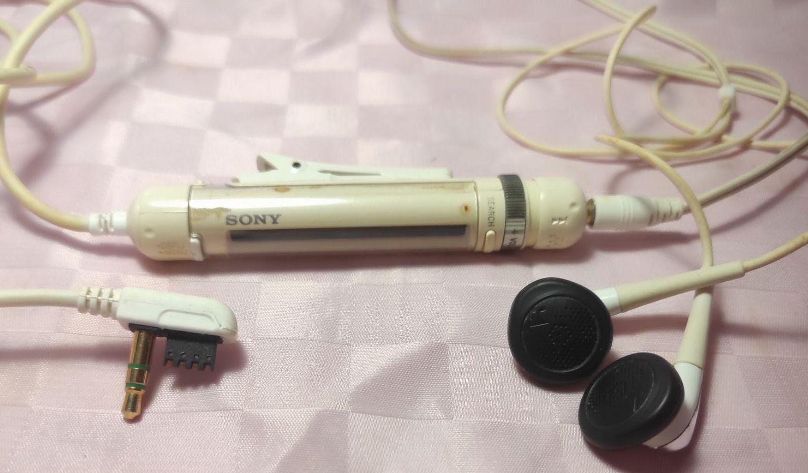 Sony walkman persona 3 - Etsy 日本