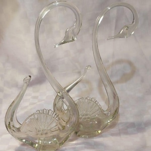 Sowjetische Glasschwäne, Vintage Schwan Serviettenhalter, UdSSR Schwan, sowjetischer Schwan, Retro Schwan, sowjetischer Glas Schwan Serviettenhalter, sowjetischer Wohndekor Schwan