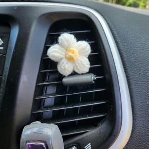 Crocheted Car Vent Flower Clip