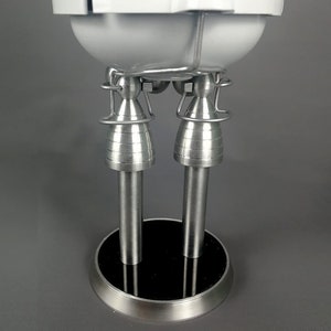 NASA ULA Centaur rocket stage scale model scale 1:36 13.9 tall 35.5 cm tall Made of metall and composite zdjęcie 2