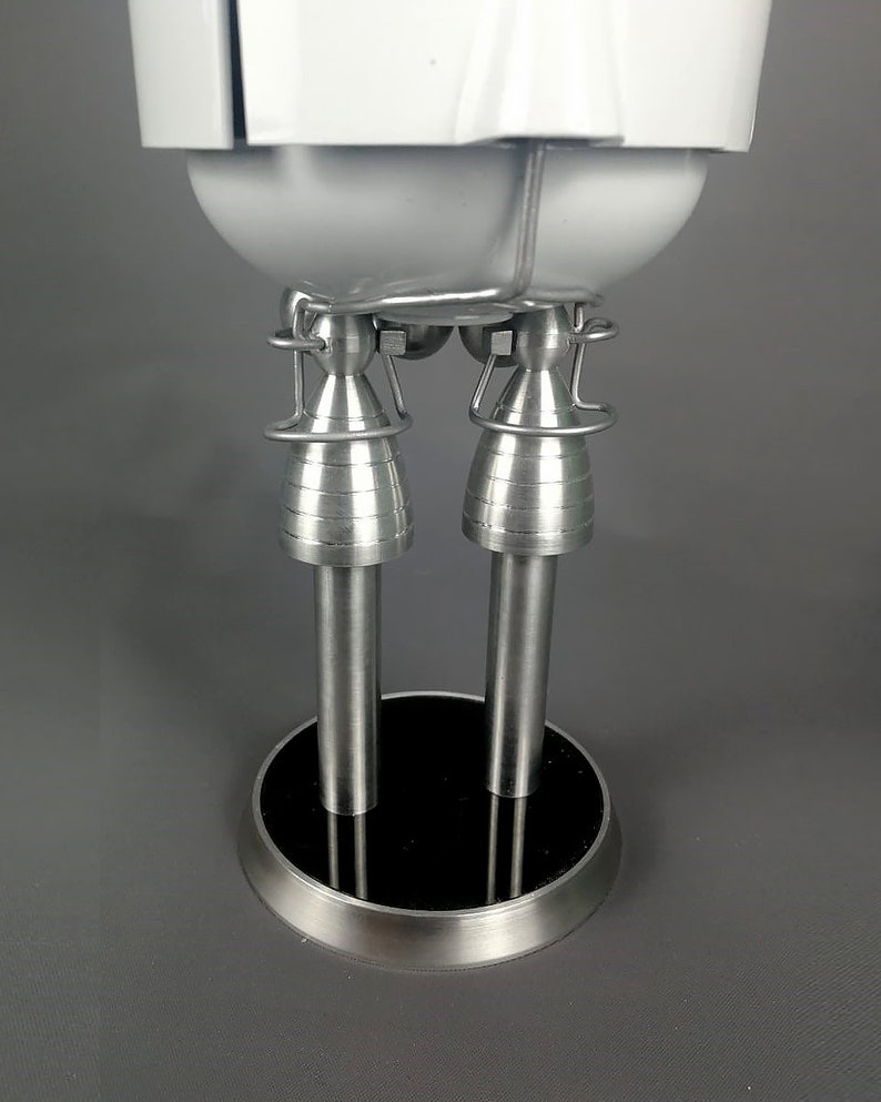 NASA ULA Centaur rocket stage scale model scale 1:36 13.9 tall 35.5 cm tall Made of metall and composite zdjęcie 2