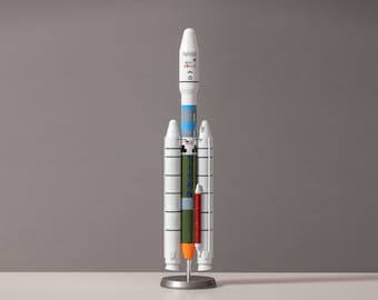 Commercial Titan-III Mars Observer launch 1 spacecraft launch vehicle scale model
