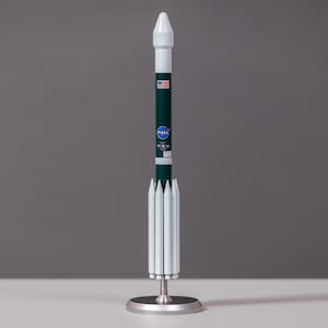 NASA Delta 2 spacecraft launch vehicle scale model