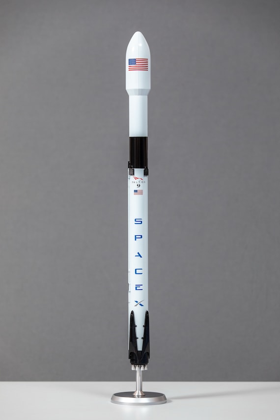 Spacex Falcon 9 Block 5 Rocket Spacecraft Launch Vehicle