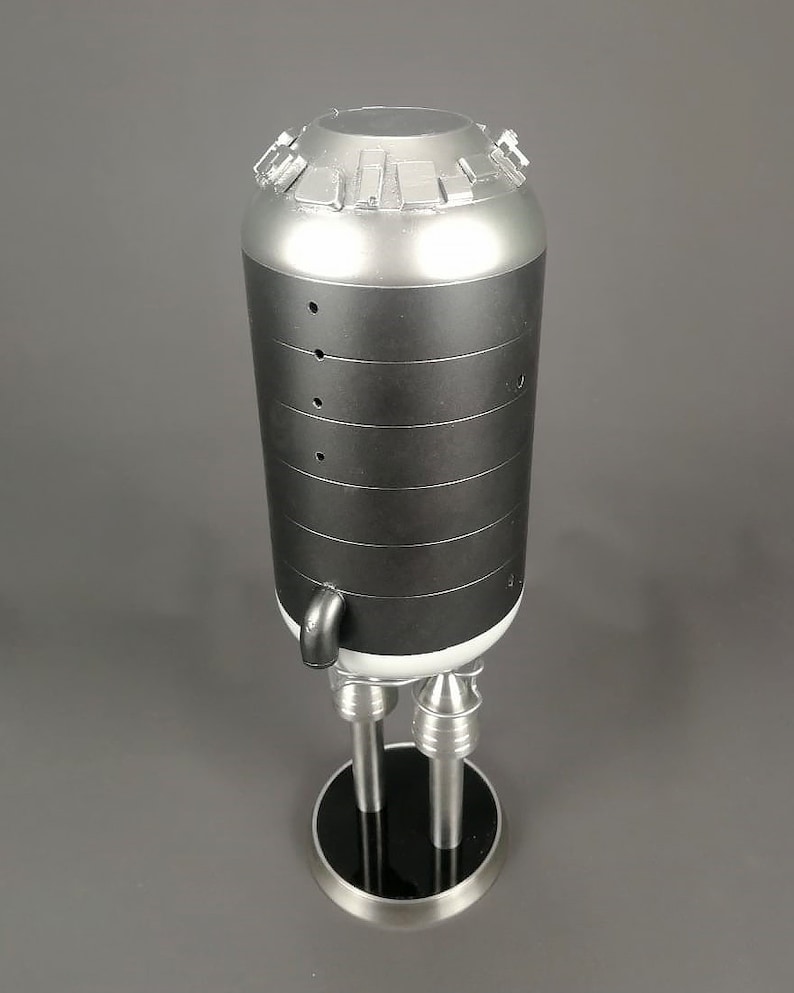 NASA ULA Centaur rocket stage scale model scale 1:36 13.9 tall 35.5 cm tall Made of metall and composite zdjęcie 6