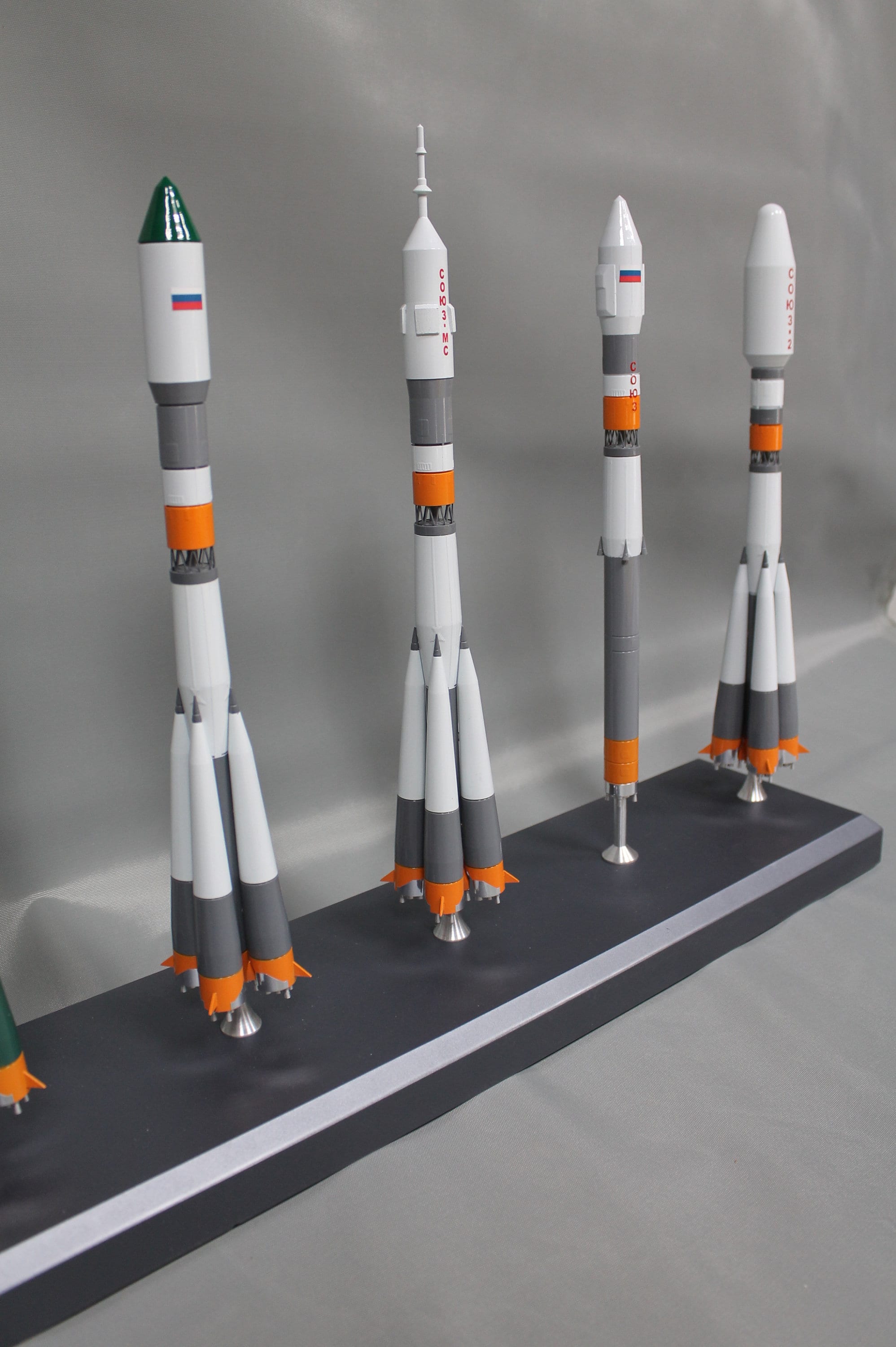 ソユーズＲ７ Handcrafted Set USSR Russian R7-soyuz Family of Rocket Launch