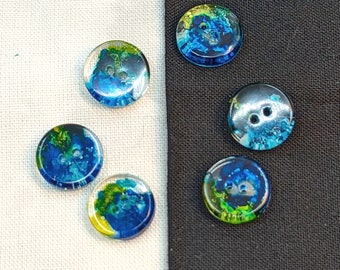 Bottoni W7 da 12 mm fatti a mano in resina blu giallo vortice pittorico confezione da 6 da Bobbie's Buttonry