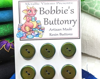 Bobbie's Buttonry の 12 mm W7 ボタン ハンドメイド 樹脂 カメレオン グリーン ブルー シャイン 6 個パック