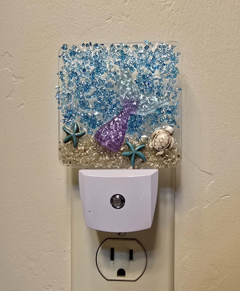 Mermaid Tail Night Light, LED, Light Sensor, Dust to Dawn, Bedroom