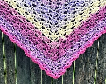 Beautiful Mother's Day Gift Pink Lilac Shawl, Custom Handmade Knit Triangle Ladies Scarf, Personalized Lavender Crochet Shawl Shoulder Wrap