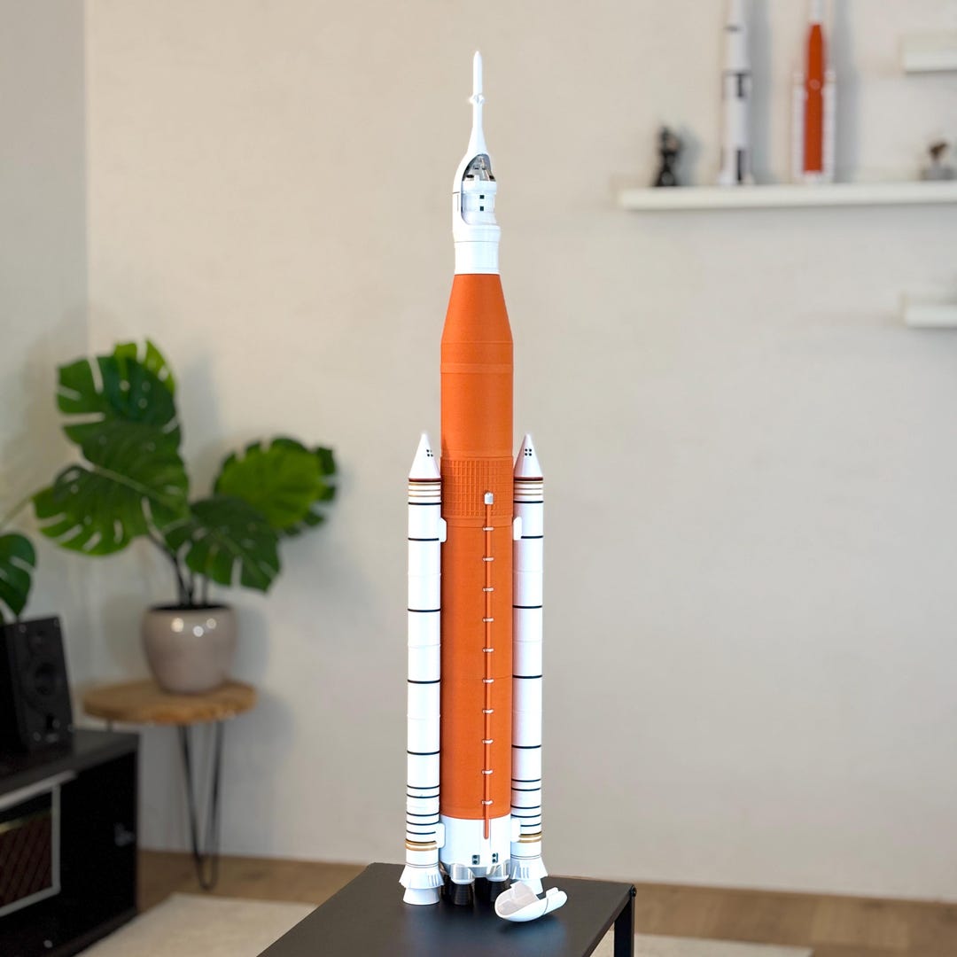 Space Launch System (SLS) | 1:100 Scale Model Rocket (98 Cm • 39 In ...