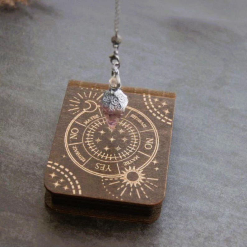 Kit de radiestesia con péndulo y tablero, con estuche para el péndulo y caja de regalo. Listo para regalar, ideal para el Día de la Madre. imagen 10