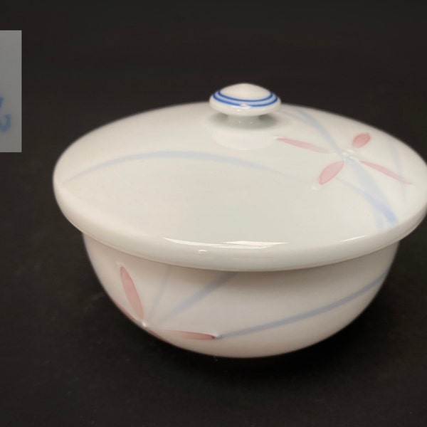 Japanese Custard Bowl, High quality lidded Savory Egg bowl, thin porcelain, Blue & White, Elegant Floral Pattern