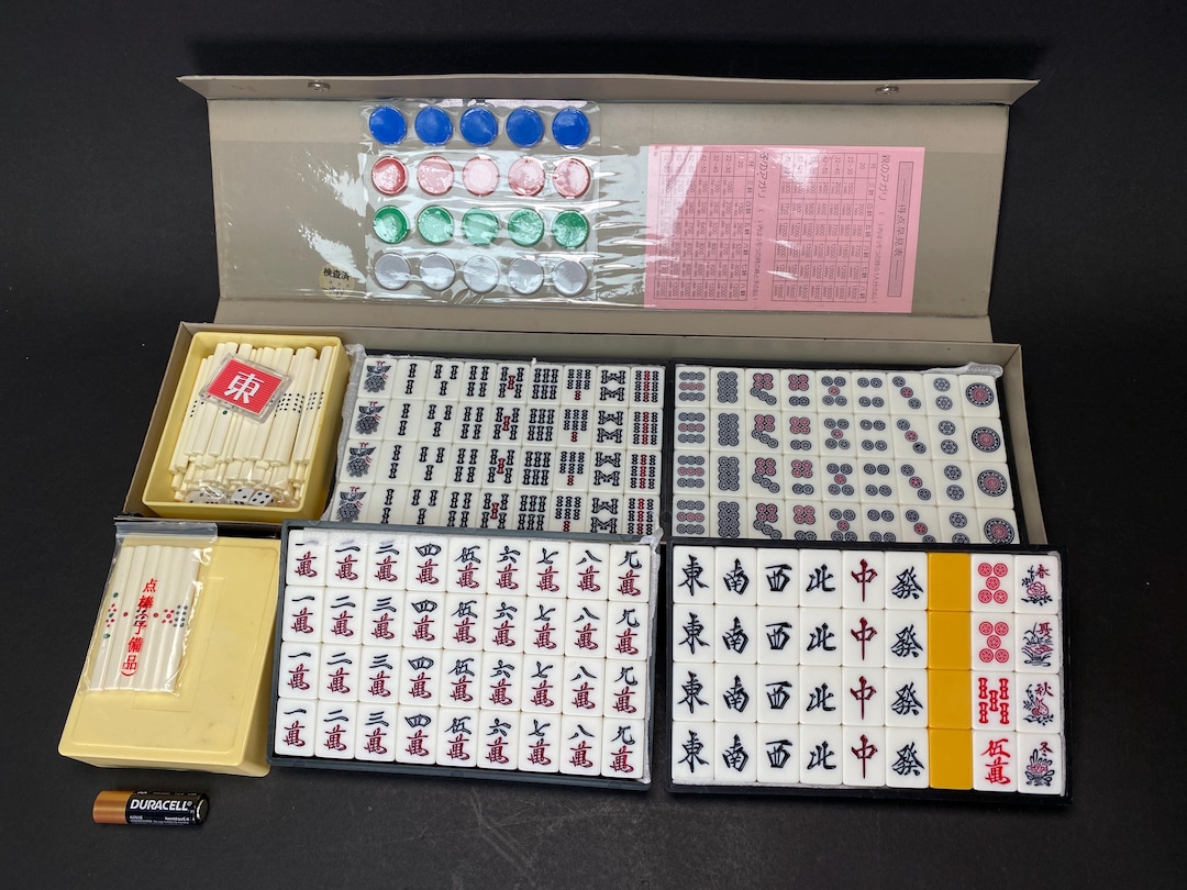 Riichi Japanese MVC Mahjong Tile Game Set, Aka Dora Mah Jong Set ...