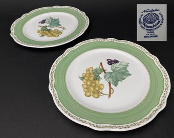 NORITAKE Round Plates, Japanese Dinner Trinket, Dia 8.5", Made in Japan, Fruit Grape Pattern, Serving Tray