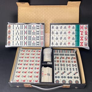 Zestaw japońskich płytek Mahjong Riichi: 4 płytki Aka Dora z żywicy z zielonym spodem, Vintage Mah Jong MVC w czarnym etui, wyprodukowane w Japonii, szybka wysyłka do USA