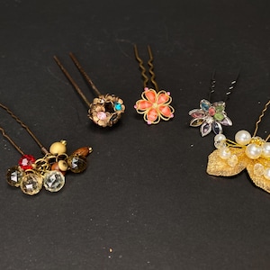 Japan Kanzashi Kimono Geisha, Kanzashi Hairpin with Beads, Floral Wreath, Multicolor Petal Crystal Flower, Gold Leaves