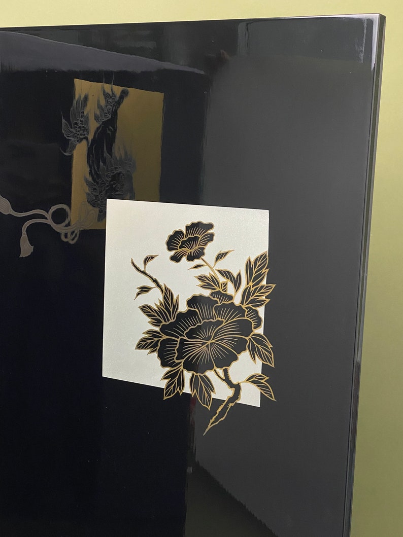 Pair of Byobu, Japanese folding Panels Set,Black lacquer, Japan Byobu Modern Gold & Silver folding screen H 27.5xW 60Vtg w/original box image 4