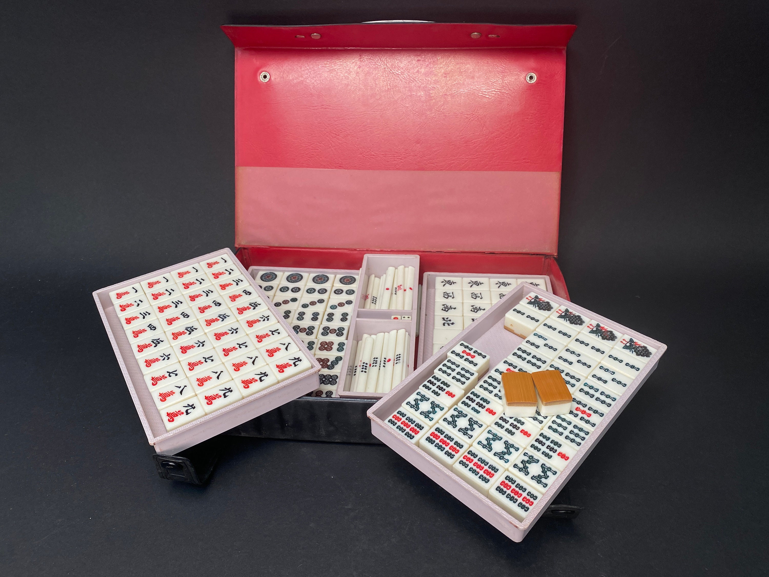 Vintage Bone & Bamboo Mahjong Set with Boards, Counters, Dice etc, Yvonne  Sanders Antiques Ltd