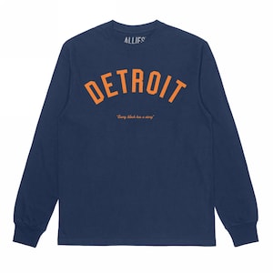 Retro Detroit Long Sleeve T-Shirt - Vintage Motor City Style for Detroit Lovers & Michigan Pride