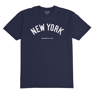 New York Story T-Shirt | Vintage Retro Design für Herren & Unisex | Feiern Sie NYC Iconic Spirit | Perfekt für New York Fans