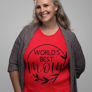 World&#39;s Best Mom Classic Preshrunk T-shirt